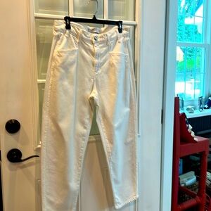 AYR white jeans the The Beat size 30! Measurements 15 waist and 38 length!